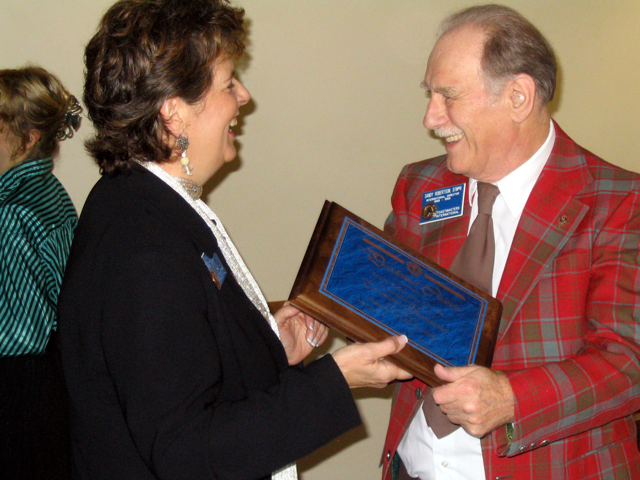 Pat Johnson presents Sandy's Presidential Citation on October 15, 2005